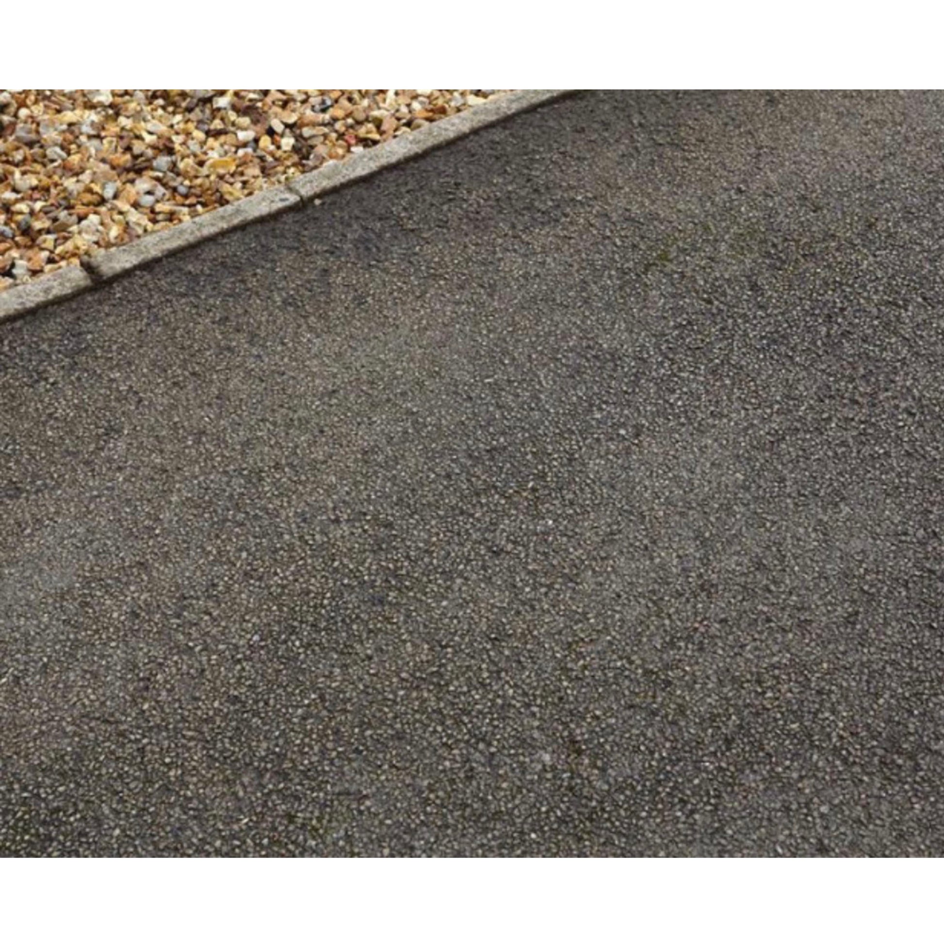 Driveway before using Thompsons Drive Seal