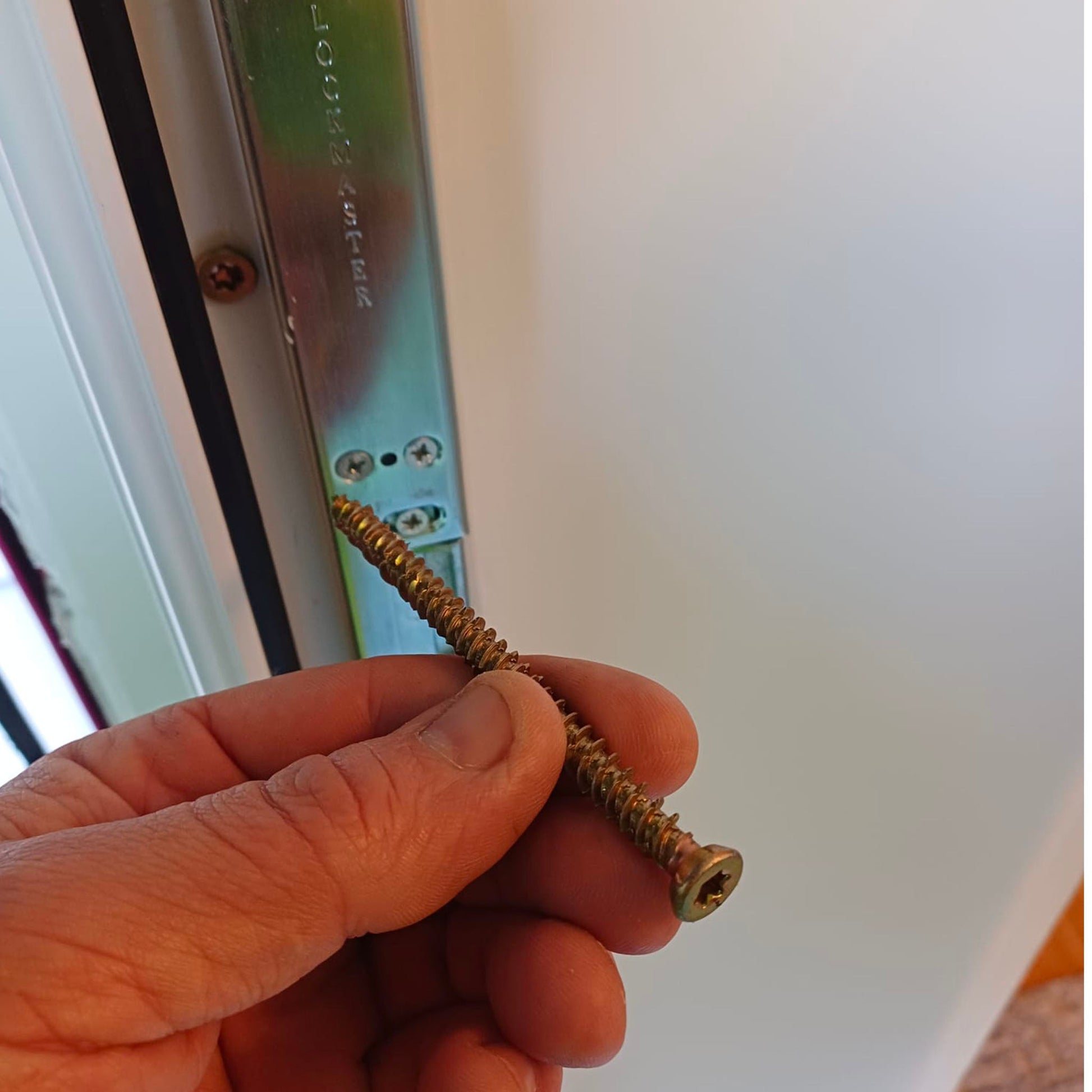 Concrete And Masonry Frame Fixing Screws 100 Box